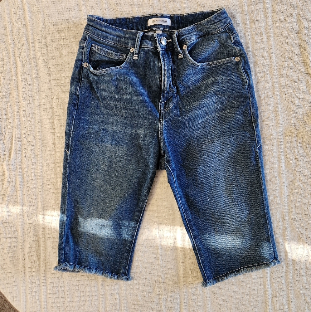 Good American Size 2 Bermuda Length Jeans